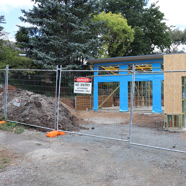 do you deliver and install temporary fencing and what's the cost for these services in Fairfield